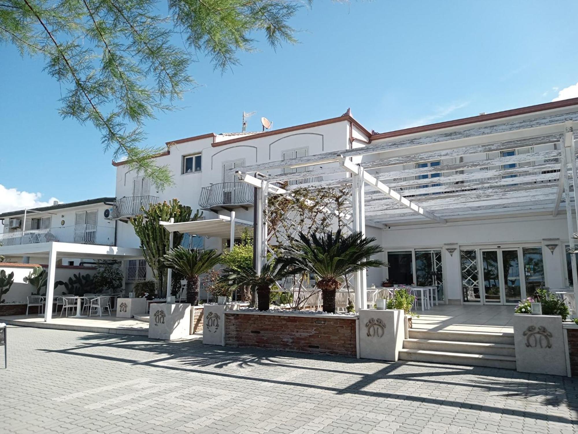 Hotel Mandetta - Adults Only Paestum Zewnętrze zdjęcie